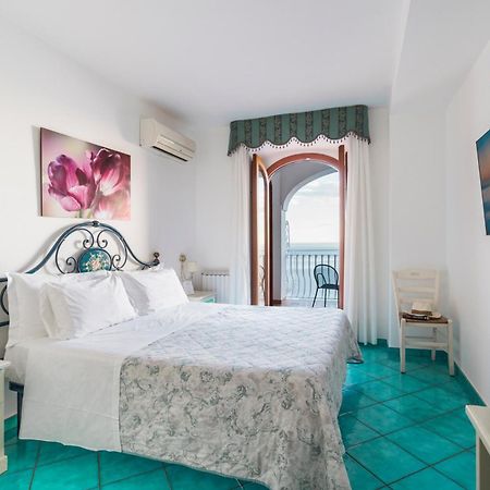 Hotel Il Gabbiano Positano Exterior foto