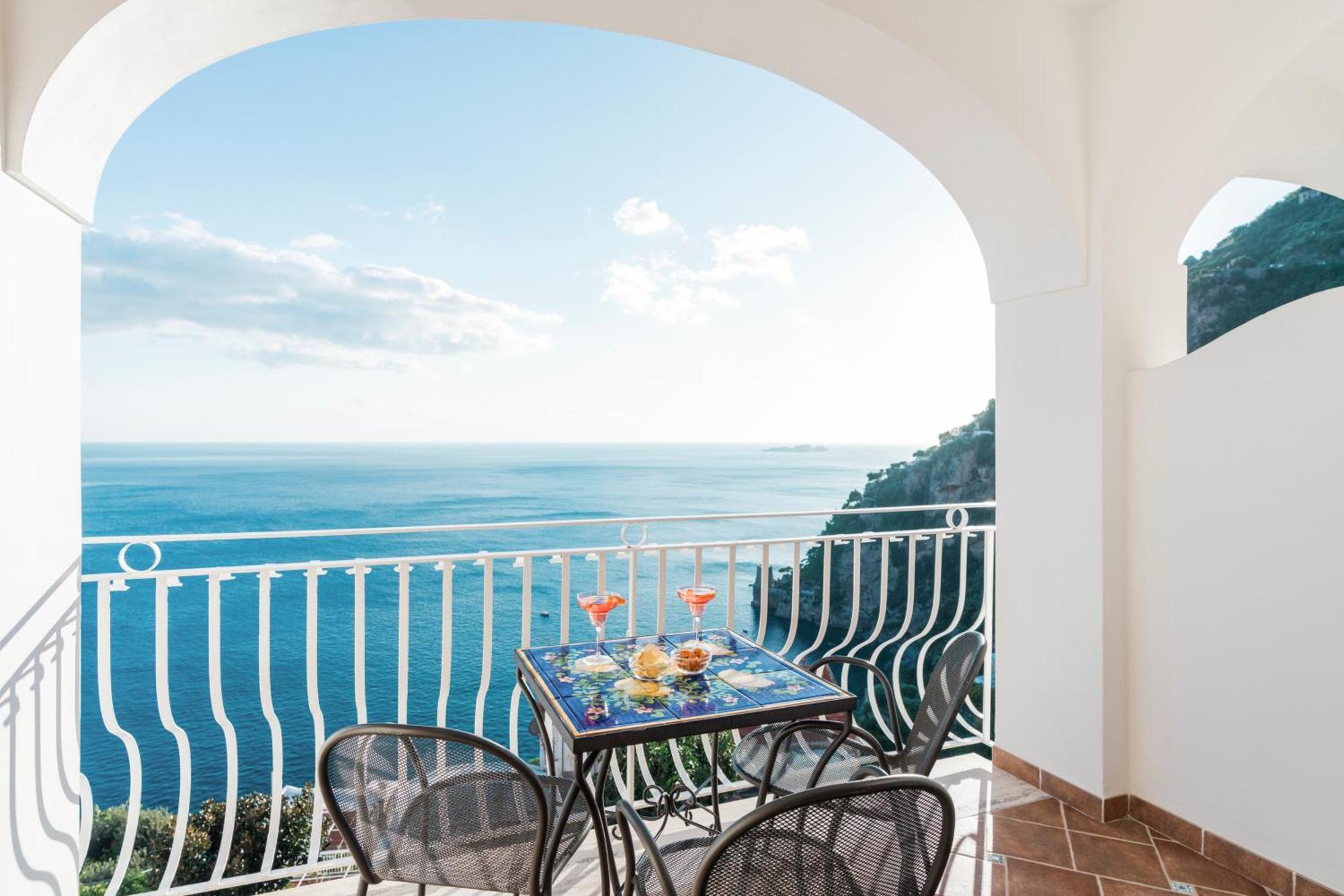 Hotel Il Gabbiano Positano Exterior foto