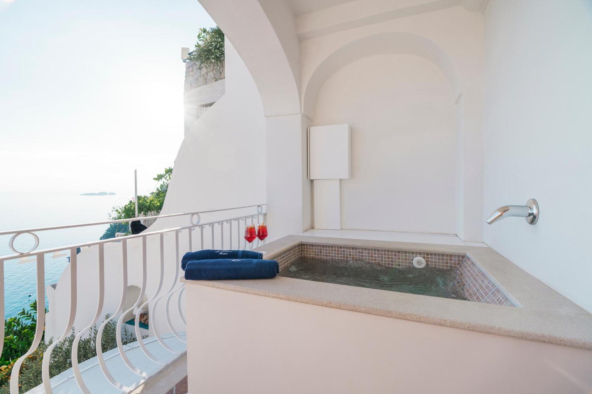 Hotel Il Gabbiano Positano Exterior foto