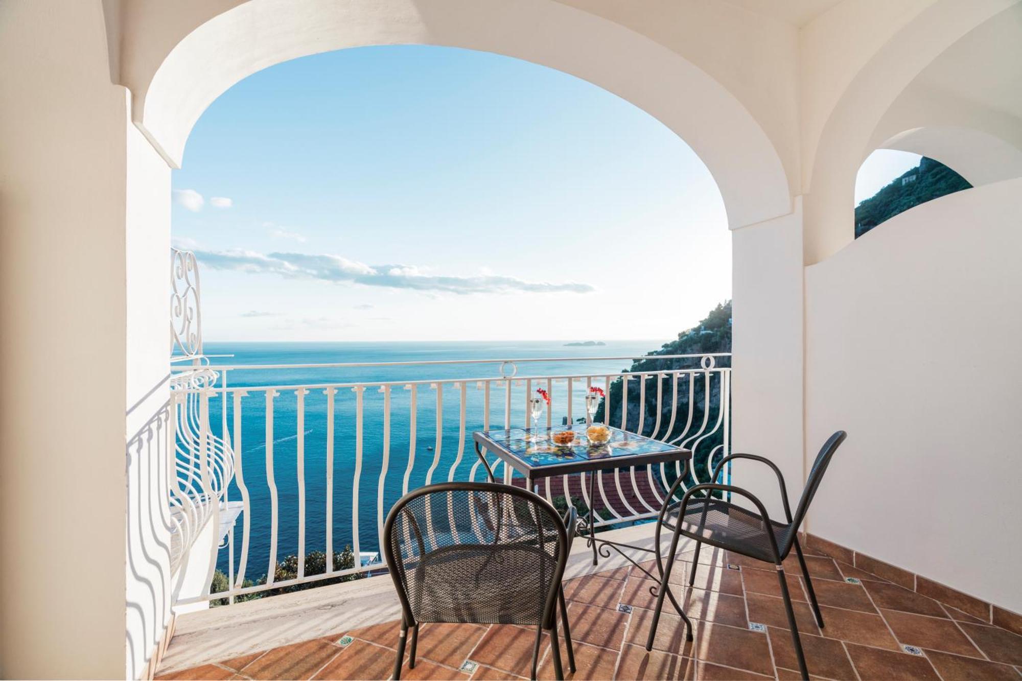 Hotel Il Gabbiano Positano Exterior foto
